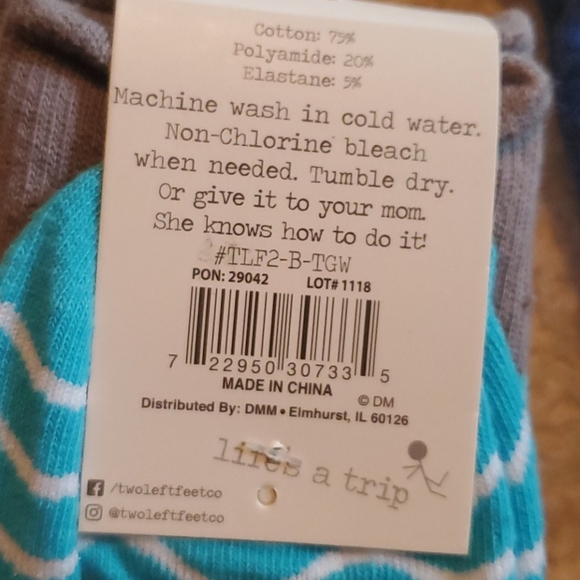 ●SOLD● NEW Bundle shark blue socks - Picture 5 of 8